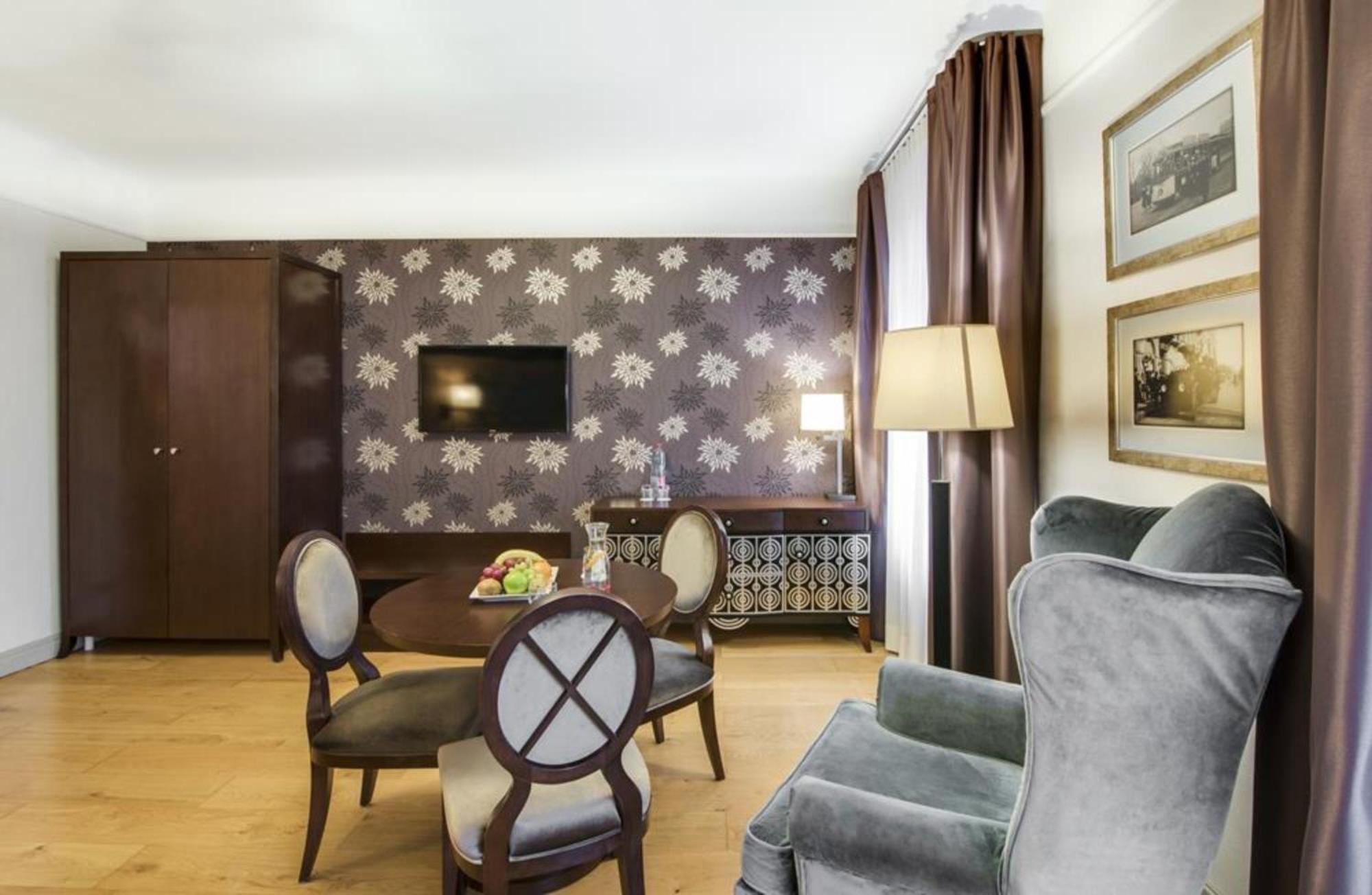 Eurostars Metropole Hotel Рига Екстериор снимка
