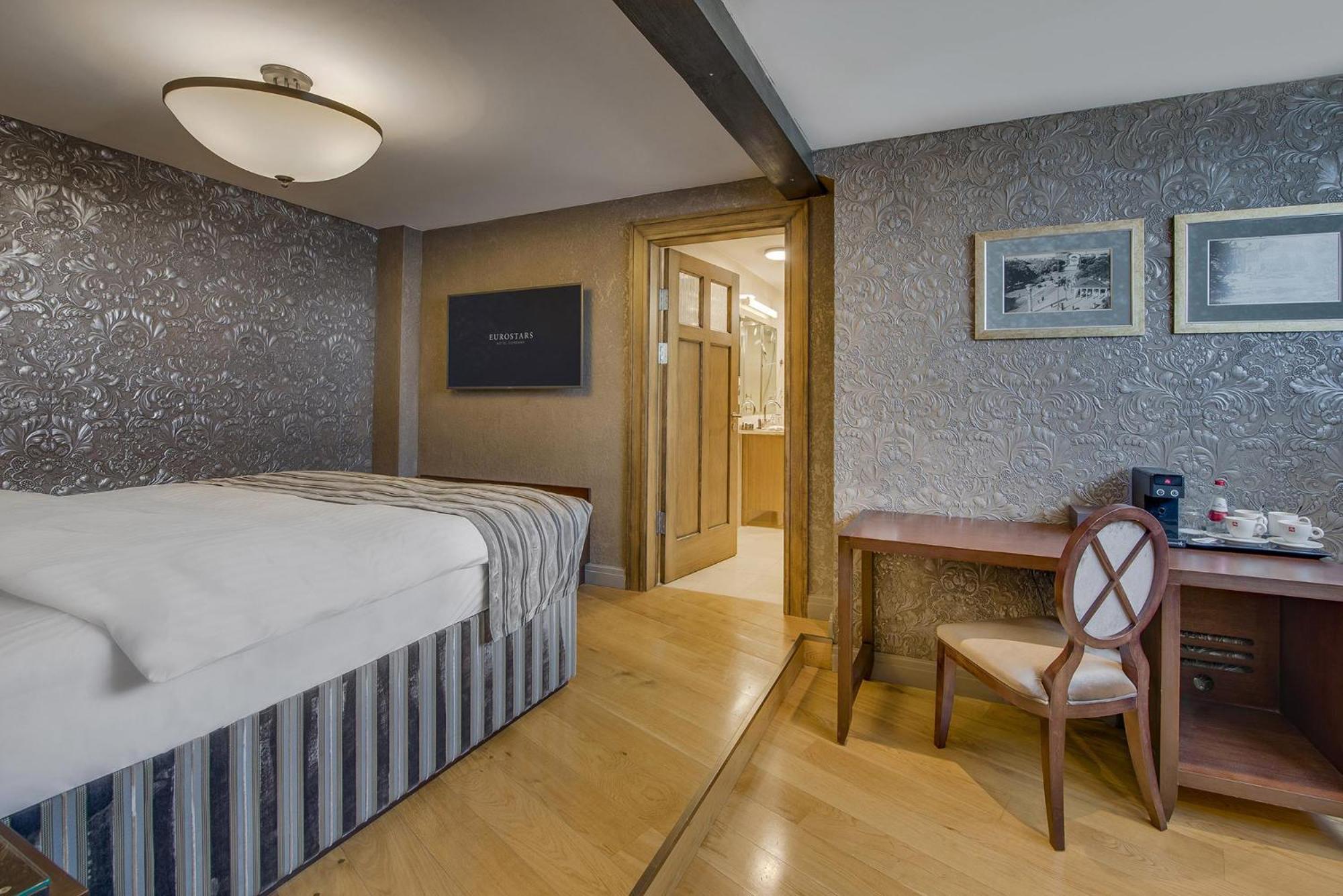 Eurostars Metropole Hotel Рига Екстериор снимка
